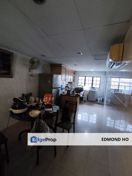 Double storey link house for rent at USJ2, Selangor, USJ