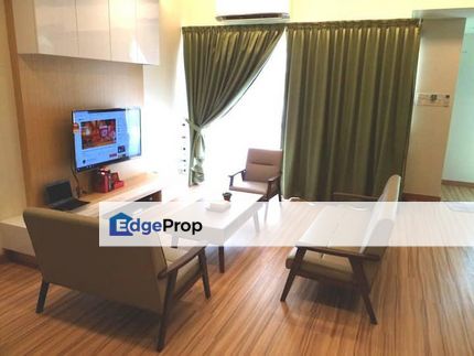 Modern Renovated Near Golf Club Gated Guard 2storey Terrace@Countrt Villa Ayer keroh Melaka , Melaka, Bemban