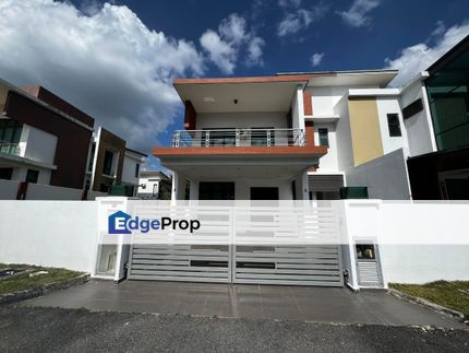 Gated Guard Swimming pool Gym Nice Renovated Full Furnish 2 storey Semi D 50x80 @Vista Kirana For sales Ayer Keroh Melaka, Melaka, Ayer Keroh