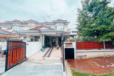 Saujana Damansara Damansara Damai 2 Storey (END LOT) For Sale