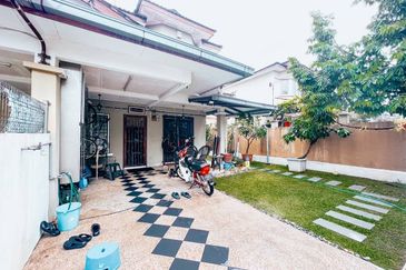 Saujana Damansara Damansara Damai 2 Storey (END LOT) For Sale