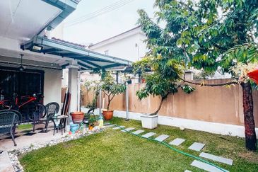 Saujana Damansara Damansara Damai 2 Storey (END LOT) For Sale