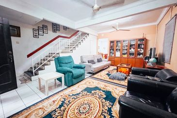 Saujana Damansara Damansara Damai 2 Storey (END LOT) For Sale