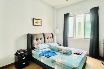 Lake Point Residence