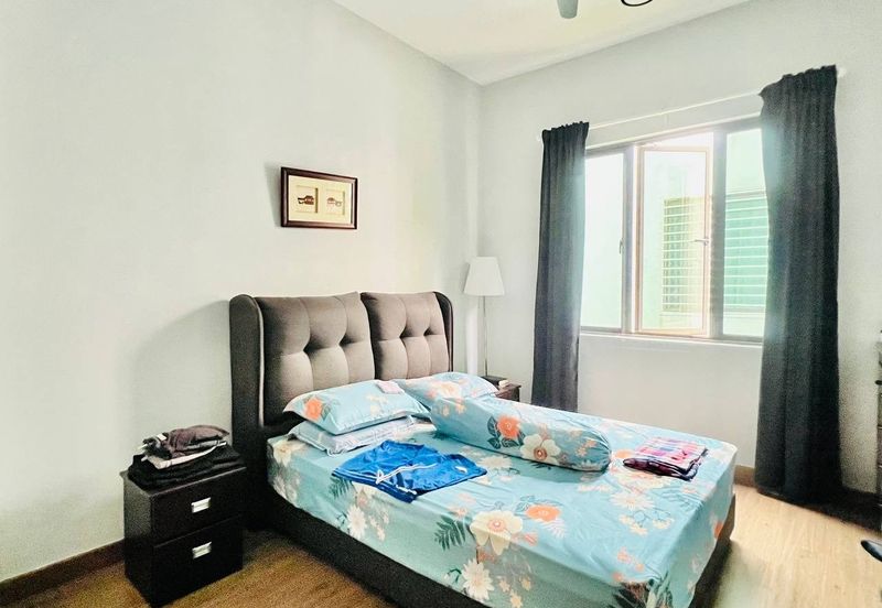 Lake Point Residence