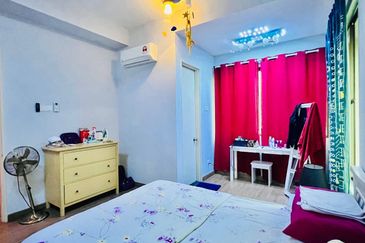 Lake Point Residence