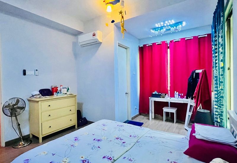 Lake Point Residence