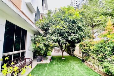 Lake Point Residence