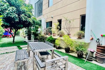 Lake Point Residence