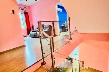 Lake Point Residence