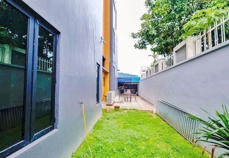 Taman Sri Hijau ( New Green Park )