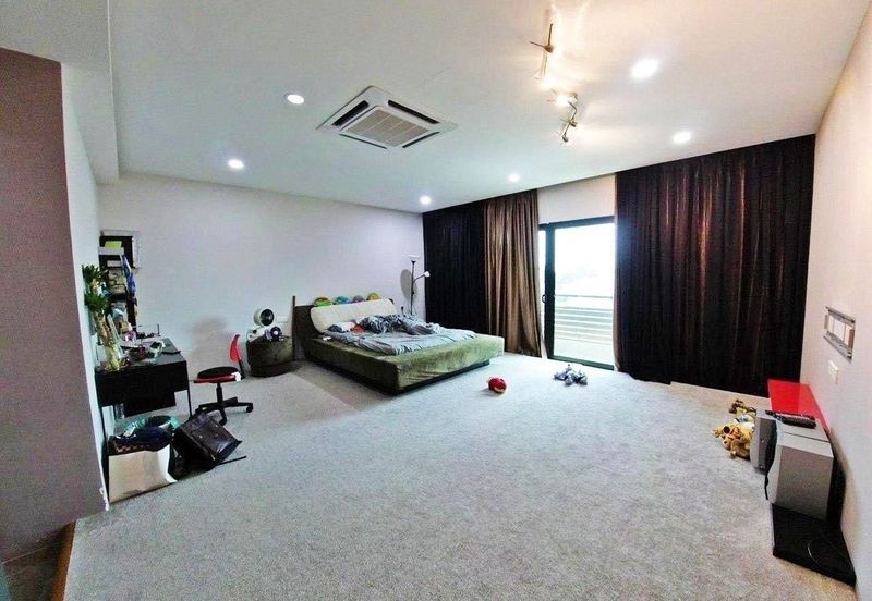 Taman Sri Hijau ( New Green Park )