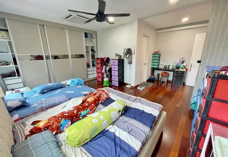 Taman Sri Hijau ( New Green Park )