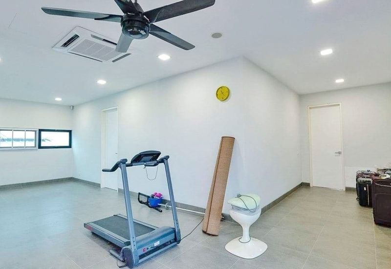 Taman Sri Hijau ( New Green Park )