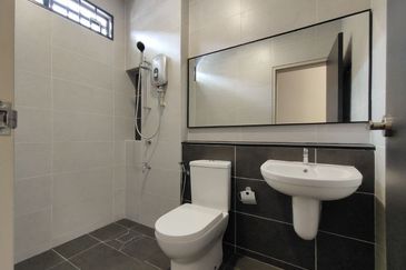 Elmina Green Three @ City of Elmina