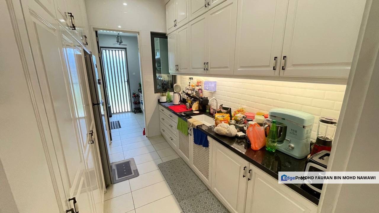 Sejati Residences 3 Storey Superlink RENOVATED Cyberjaya For Sale, Selangor, Cyberjaya