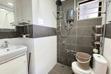 Saffron Hills @ Denai Alam