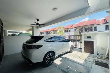 Dahlia @ Serene Heights