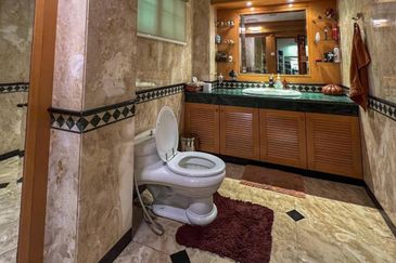 KGSAAS Golf Club, Seksyen 13