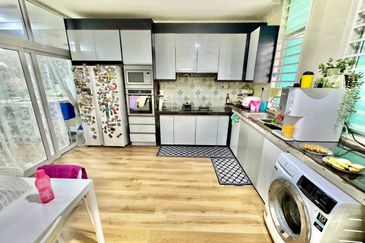 Bangi Avenue 3, Seksyen 7