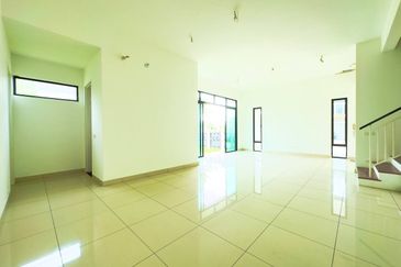 Tenderfields @ Eco Majestic