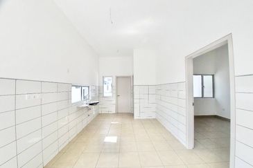 Anggun @ Bandar Ainsdale