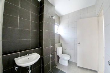 Anggun @ Bandar Ainsdale