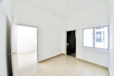 Anggun @ Bandar Ainsdale