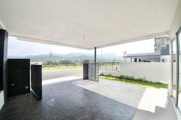 Anggun @ Bandar Ainsdale