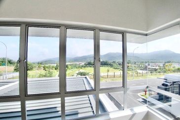 Anggun @ Bandar Ainsdale