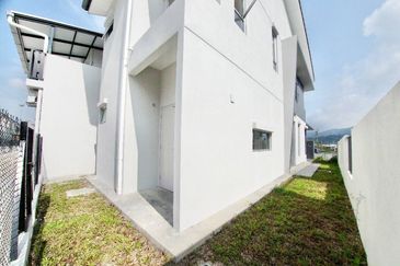 Anggun @ Bandar Ainsdale