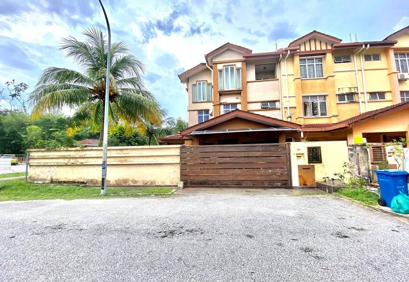 Taman Subang Pelangi