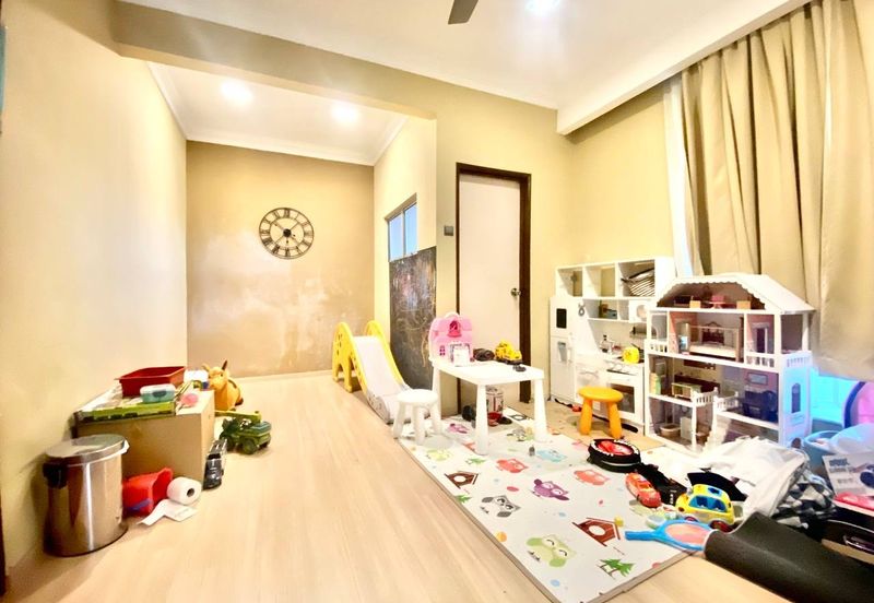 Taman Subang Pelangi