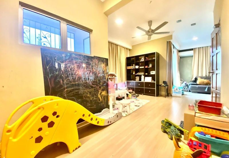 Taman Subang Pelangi