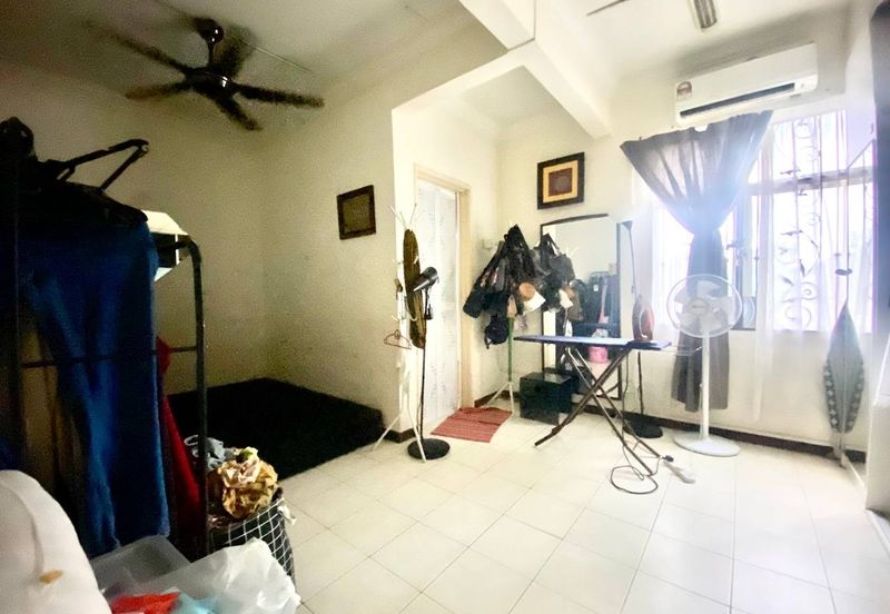 Taman Subang Pelangi