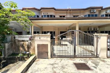 Taman Sri Hijau ( New Green Park )