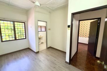 Taman Sri Hijau ( New Green Park )