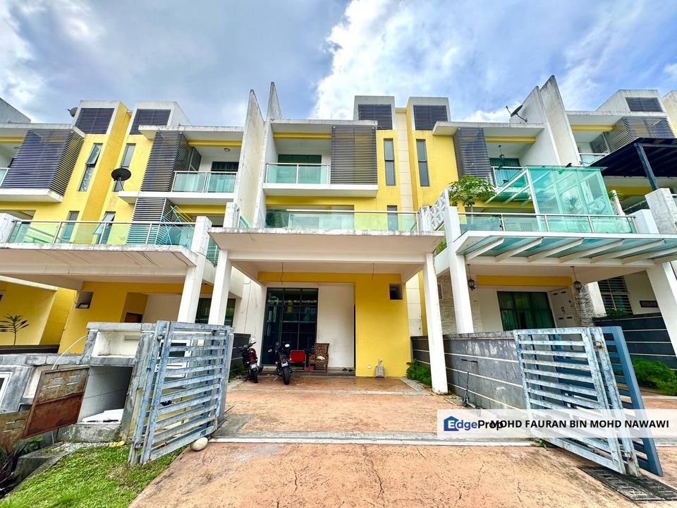 Taman Ukay Tropika 3 Storey Terrace Superlink CHEAPEST Ulu Kelang For Sale, Selangor, Ulu Kelang