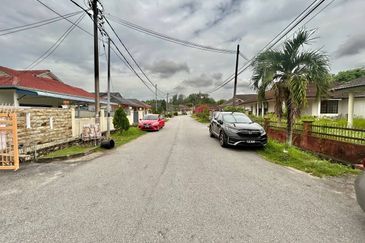 Teluki, Bukit Sentosa