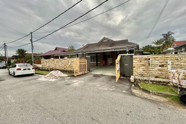 Teluki, Bukit Sentosa