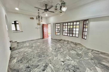 Teluki, Bukit Sentosa