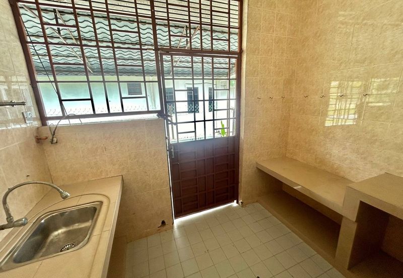 Teluki, Bukit Sentosa