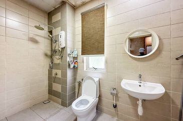 Parkfield Residences, Tropicana Heights