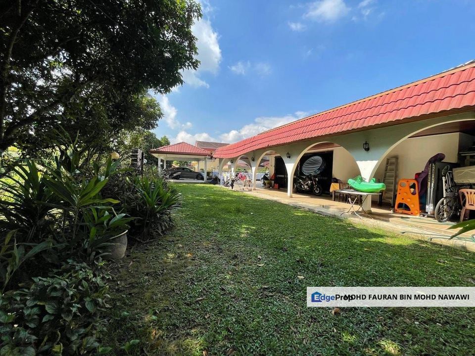 Seksyen 2 Bandar Baru Bangi 1 Storey Bungalow RENOVATED Bangi For Sale, Selangor, Bangi