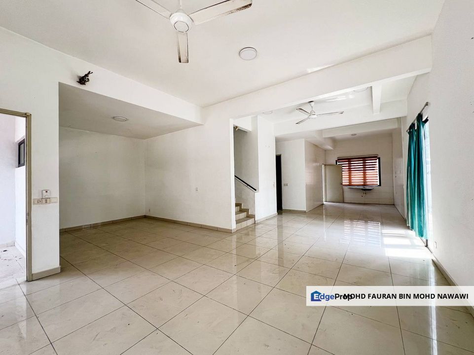Mutiara Villa 3 Storey Terrace Superlink BARE UNIT+END LOT Kajang For Sale, Selangor, Kajang