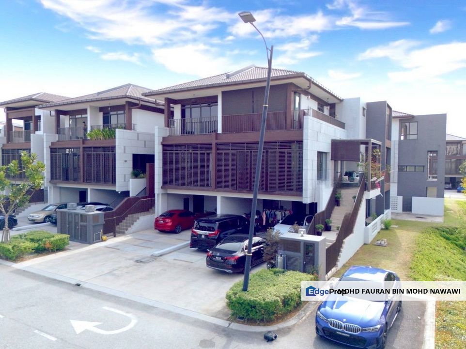 The Mulia Residences Triple Storey Terrace RENOVATED+END LOT Cyberjaya For Sale, Selangor, Cyberjaya