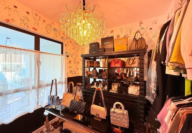 The Mulia Residences Triple Storey Terrace RENOVATED+END LOT Cyberjaya For Sale