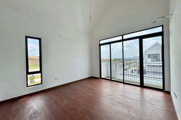 Elmina Green The Eighth @ City of Elmina