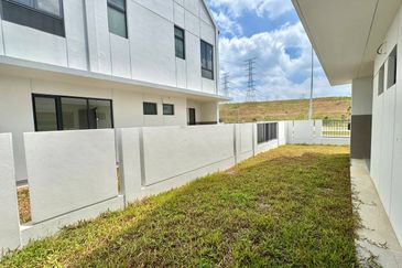 Elmina Green The Eighth @ City of Elmina