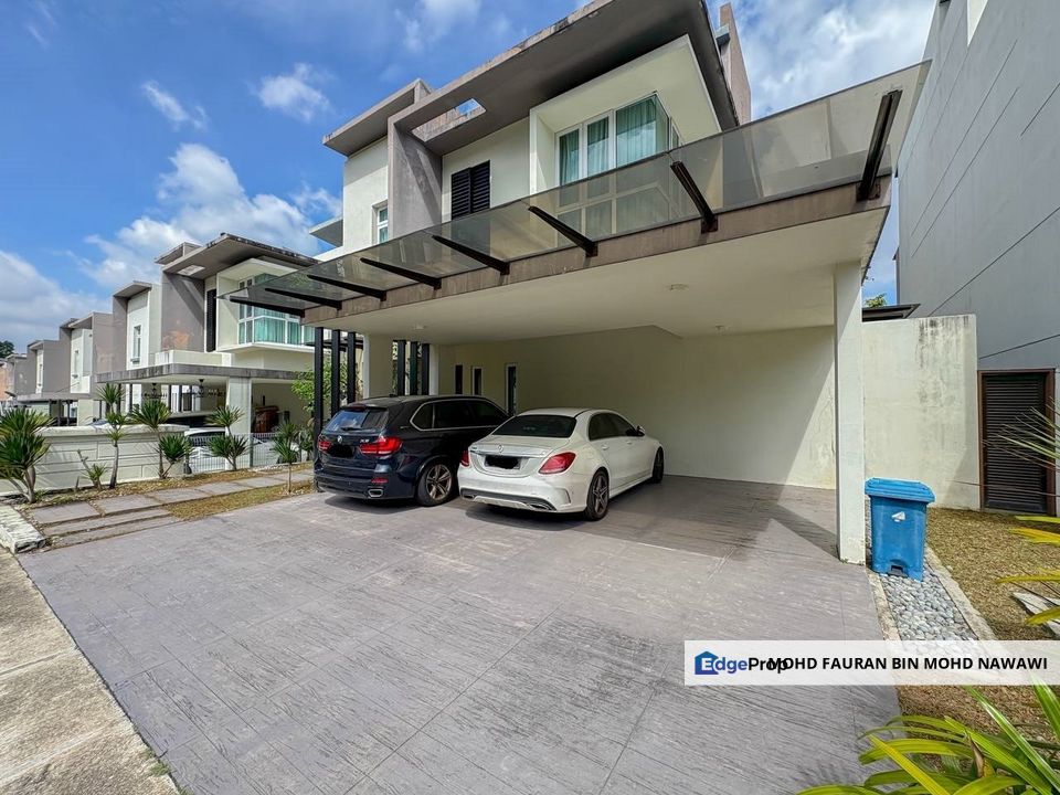 Tijani Ukay 2.5 Storey Bungalow FACING LAKE+RENOVATED Ampang For Sale, Selangor, Ampang